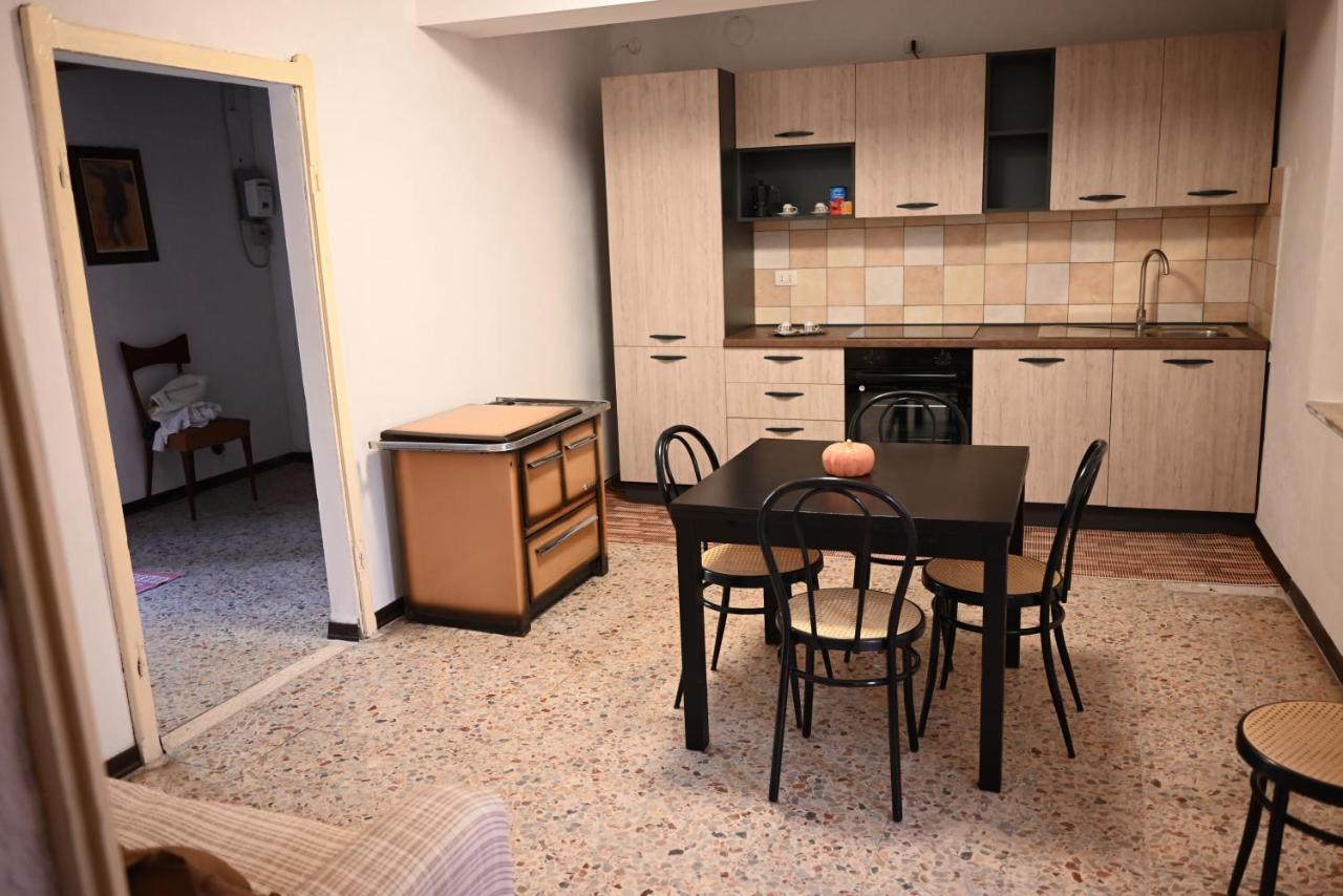 Apartamento Casa Di Lisa Ozzano Monferrato Exterior foto